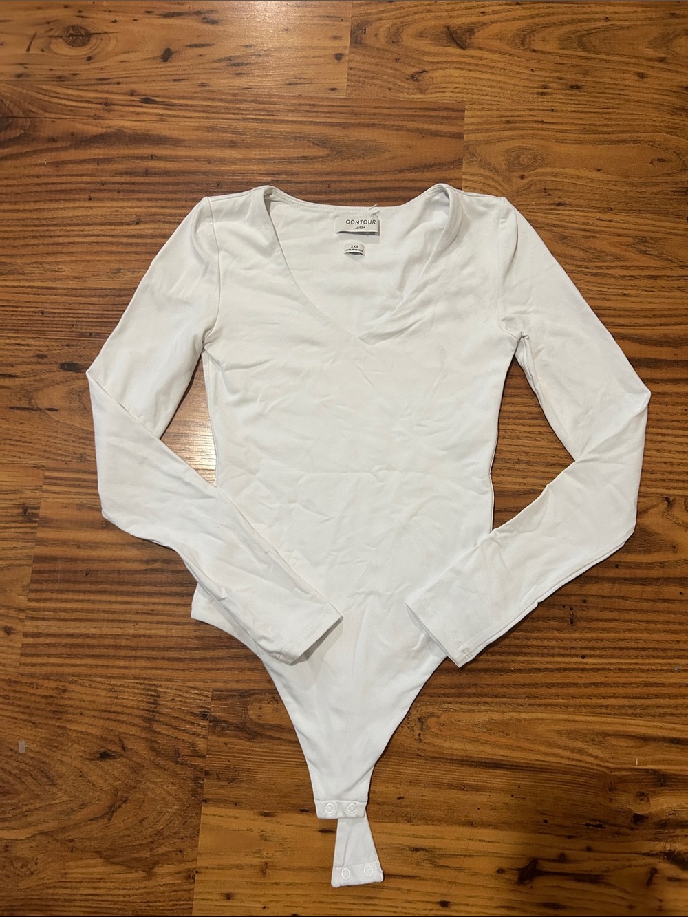 Aritzia White Contour Long-Sleeve V-Neck Bodysuit